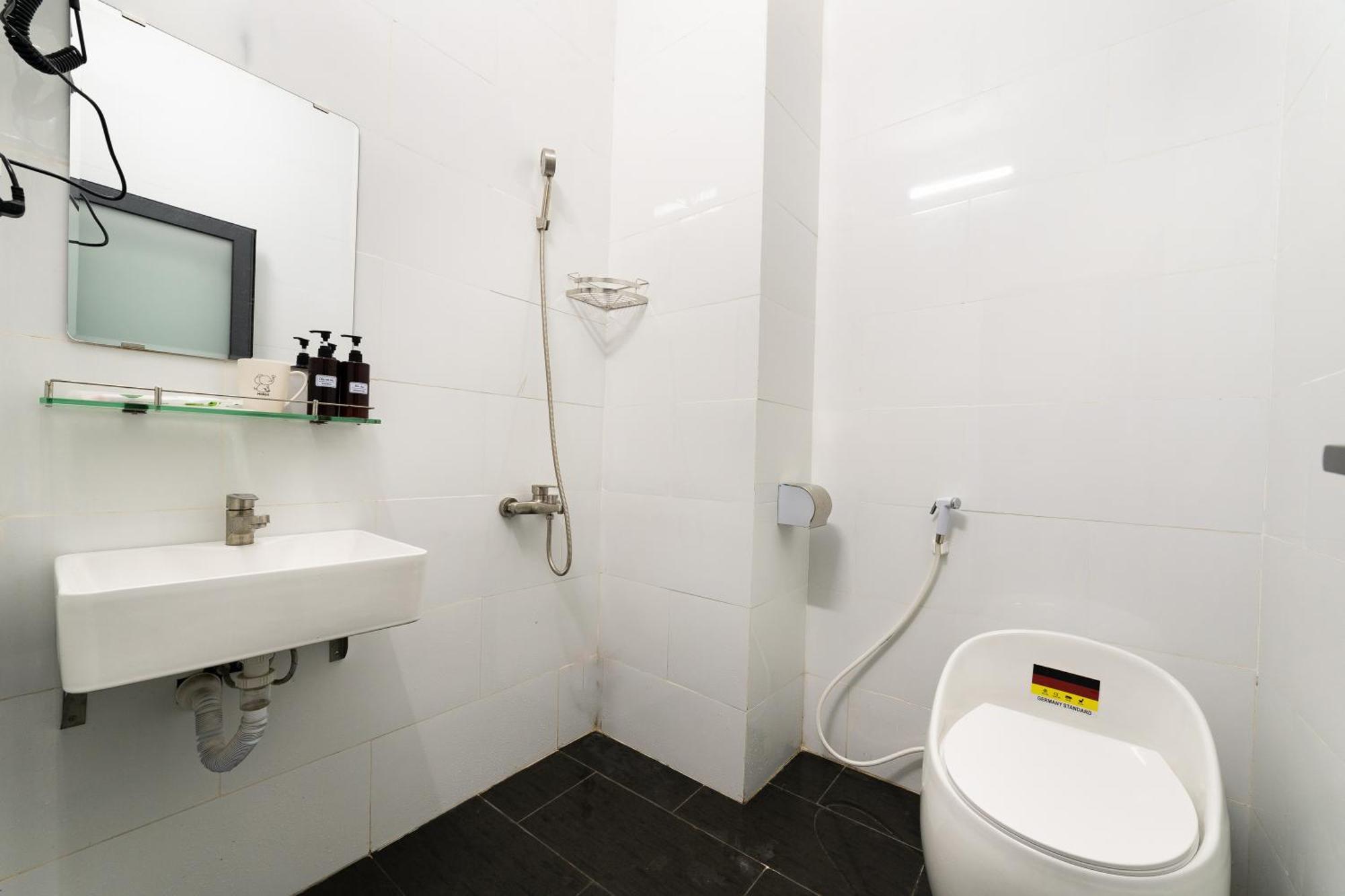 Thien Quoc Hotel Ho Chi Minh City Bagian luar foto